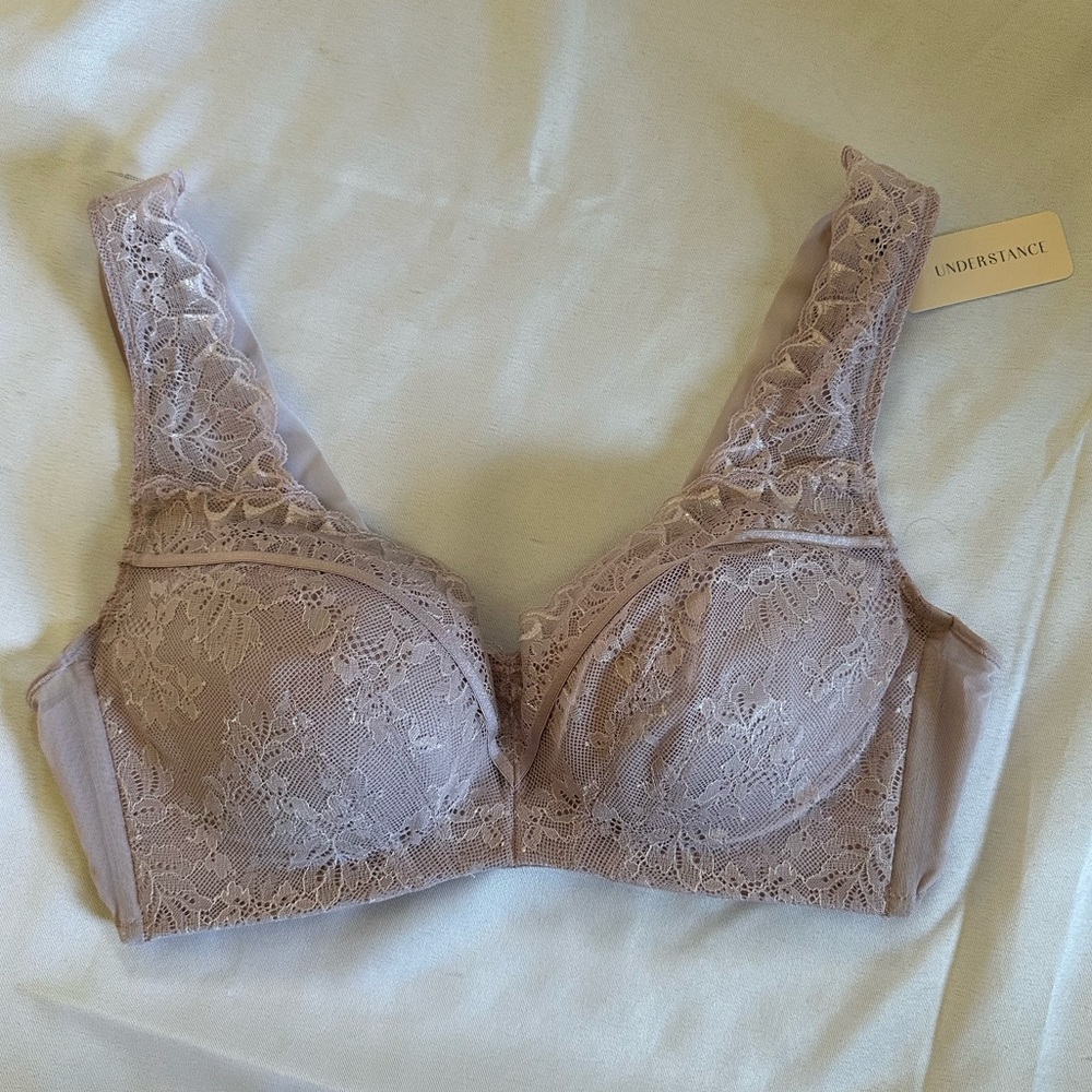 Understance The UpLift Wireless Diamond Neckline Lace Bra Pale Mauve Size 34D